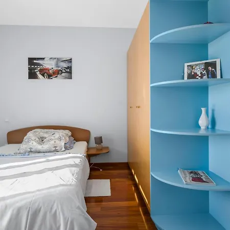 Σπίτι διακοπών 4 Bedroom Cozy In