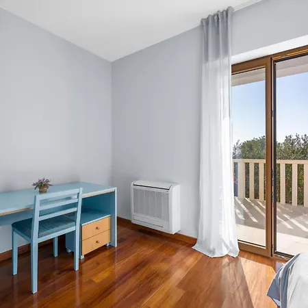 4 Bedroom Cozy In *