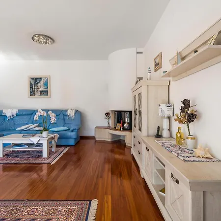 4 Bedroom Cozy In * Vodice