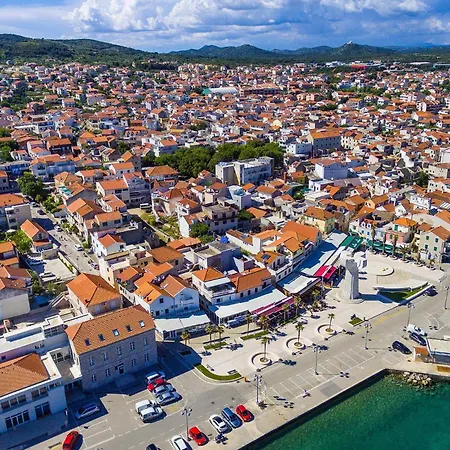 4 Bedroom Cozy In Vodice