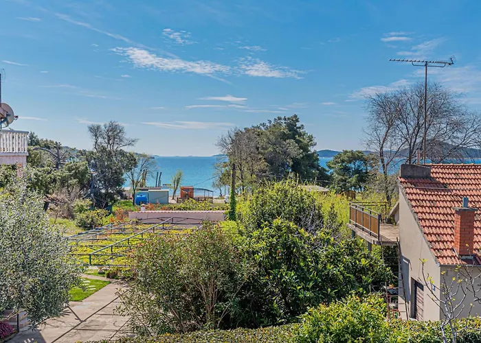 4 Bedroom Cozy In Сasa de vacaciones